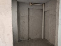 卓信新城，電梯中層 毛坯大四房 過戶費低 卓信新城