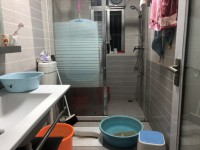 出入方便，周邊配套設施完善 證在手 卓信新城