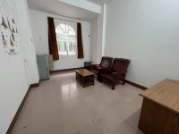 東湖華潤(rùn)萬(wàn)家附近 一房一廳 租700元 東湖華潤(rùn)萬(wàn)家附近