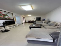 卓信電梯大三房133方，雙套間，雙陽(yáng)臺(tái) 卓信新城