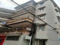 城南市場西邊，城云路邊，出入方便。 城南市場