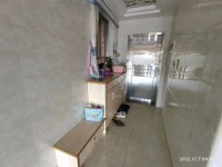 城南電梯精裝三房，保養(yǎng)非常新凈，證在手。 卓信新城