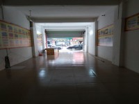 臨街商鋪，上下兩層。 卓信新城