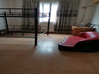 擁軍路三房一廳步梯7樓700元/月租 漠陽(yáng)市場(chǎng)