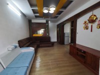 市中心南向三房 步梯中層 百姓邨