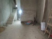 云凌小學背東湖私宅，6x10，交通方便 東湖私宅
