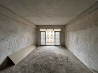 鉑金灣復(fù)式5房3廳4衛(wèi)，戶型方正實(shí)用 中興名志鉑金灣
