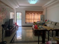 鉑金灣電梯大四房 底層137256004 中興名志鉑金灣