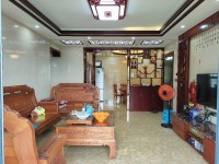 全屋上墻磚，保養(yǎng)新凈，出入方便，戶型四正 盛世豪庭