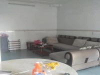 名樹公園附近，步梯中層2房2廳 拎包入住 泰安苑