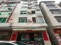 整棟1到6層出租，汽車站附近，一樓可做商 都市明珠