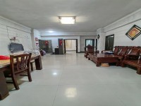 市中心步梯江景三房，交通方便，近學(xué)校，學(xué) 華隆漠陽商住樓