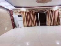 美景軒1棟，出入方便近市場。 卓信新城