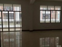 臨街，出入方便，裝修新凈 朝陽路