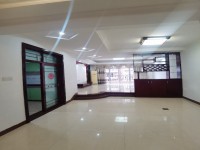 城南市場(chǎng)旁，花園小區(qū)，出入方便，四房雙套 卓信新城