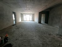 暢達(dá)龍鳳山莊大平層。5房2廳。無敵視野。 暢達(dá)龍鳳山莊