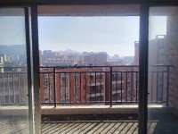 近市場(chǎng)近，城中芯，出入便利，南向大三房 卓信新城