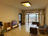 戶型采光好，樓下有超市公園，理想家 東湖廣場