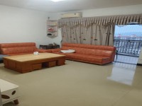 朝陽(yáng)豪庭好房出售！此房?jī)勺C全！房主急售， 朝陽(yáng)豪庭
