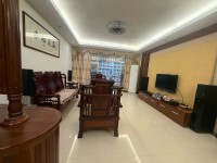 新暉雅苑130㎡3室2廳2衛(wèi)2陽(yáng)臺(tái)普通西 新暉雅苑