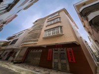 東湖私宅格局好,占地8×10，前后路8米 東湖私宅