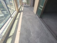 市中心毛坯3房，帶大陽臺 都市明珠