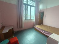 市中心私宅  20個(gè)單間，有空調(diào)，有單間 市中心私宅