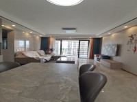 9.9成新，屋主一直在外工作，只住過幾天 綿登廣場