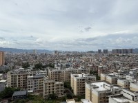 戶型方正，143㎡1萬元，采光好 暢達龍鳳山莊