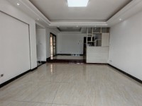 近城南市場(chǎng)，交通方便，電梯房 卓信新城