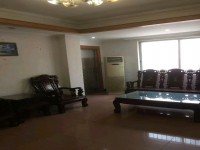 東興花園三房兩廳，家具電器齊全，拎包入住 東興花園