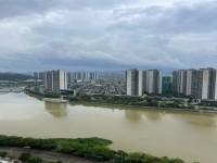 金河灣128.5㎡安靜宜居 公交便利東南 金河灣