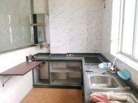 興華路附近的步梯中層，3房2廳，送摩托車 興華樓