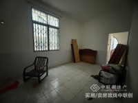 新竹路10-6號(hào)院普通交通便利，配套齊全 新竹路10-6號(hào)院