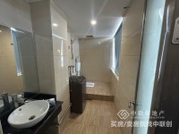 市中心酒店式公寓出租，可短租，大量停車位 市中心私宅