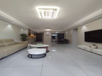 柏麗豪園，大型社區(qū)，陽光充足，，居家選擇 柏麗豪園