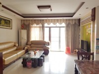 東湖新城步梯中層，靚屋出售，戶型方正，布 東湖新城