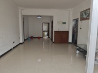 德源居新凈步梯116㎡3室，送摩托車庫的 德源居