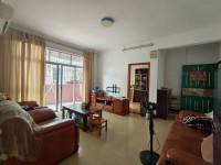 東興花園步梯3房2廳出租，家電家具齊全 東興花園