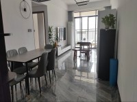 出租翡翠華府2房2廳，80方南向，出入方 翡翠華府