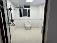 市中心,安靜小區(qū),3室2廳2衛(wèi)1陽臺(tái)精裝 卓信新城