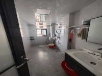 宏強時代電梯靚樓層4室2廳2衛(wèi)2陽臺出售 宏強時代