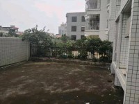 市中心 大三房 可以做四房的 送大平臺(tái) 國(guó)泰廣場(chǎng)