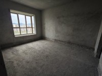 難得一見的毛坯小戶型,總價(jià)低,朝向好 富榮達(dá)明居樓花園