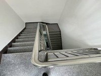 市中心私宅，占地4.2乘10 可商可住 市中心私宅