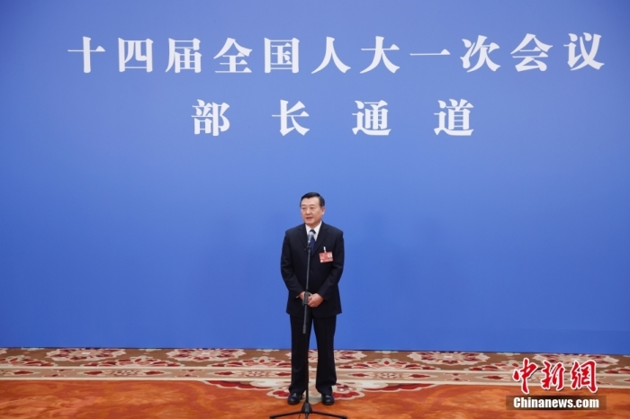 圖為住房和城鄉(xiāng)建設部部長倪虹接受媒體采訪。<a target=＇_blank＇ href=＇/＇>中新社</a>記者 韓海丹 攝